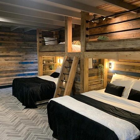Bed and Breakfast Sleepzzz Heusden  Экстерьер фото