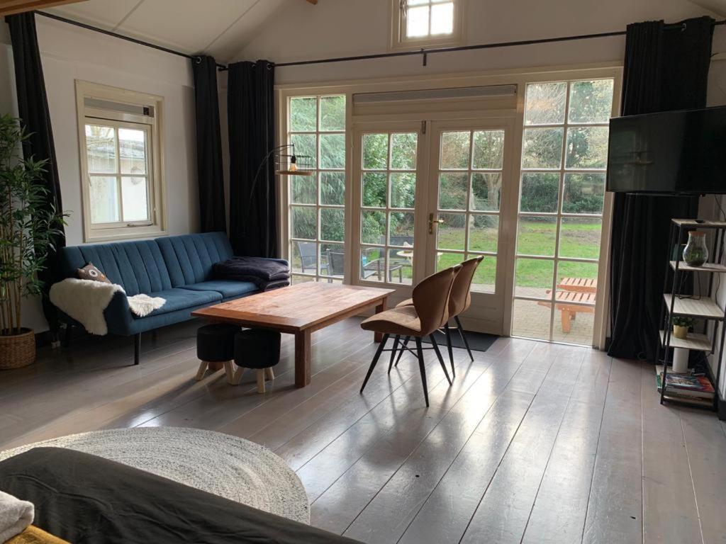 Bed and Breakfast Sleepzzz Heusden  Экстерьер фото